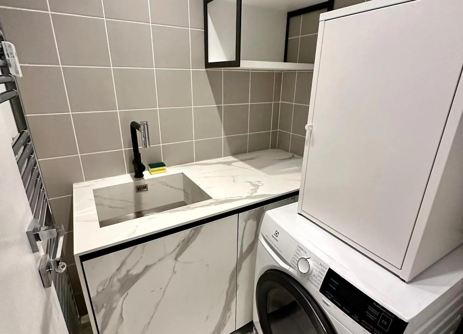 Appartamento Casa Broletto - Centro Citta Milano 0*,  Italia